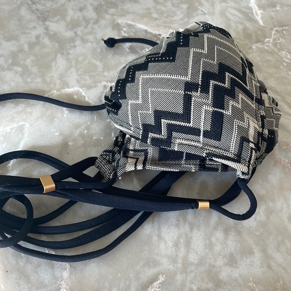 L *Space plaid pattern tan cream black zig zag beige triangle string bikini top - Picture 6 of 10